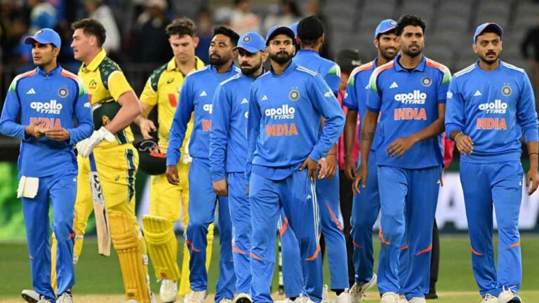 অস্ট্রেলিয়াকে হারিয়ে সিরিজে সমতা ফিরাল ভারত