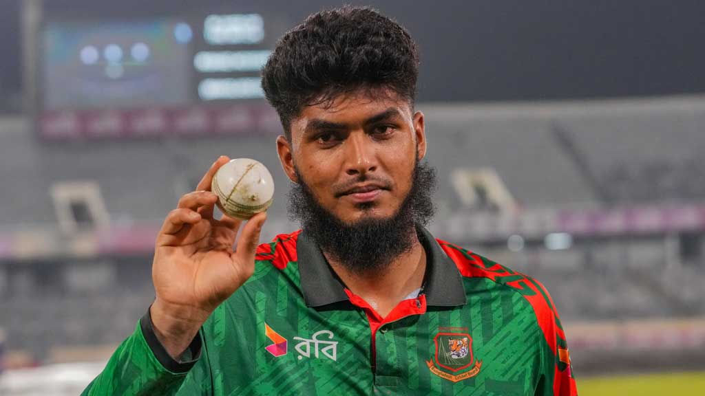 বিপিএলের পরিবর্তে বিগ ব্যাশকেই বেছে নিচ্ছেন রিশাদ