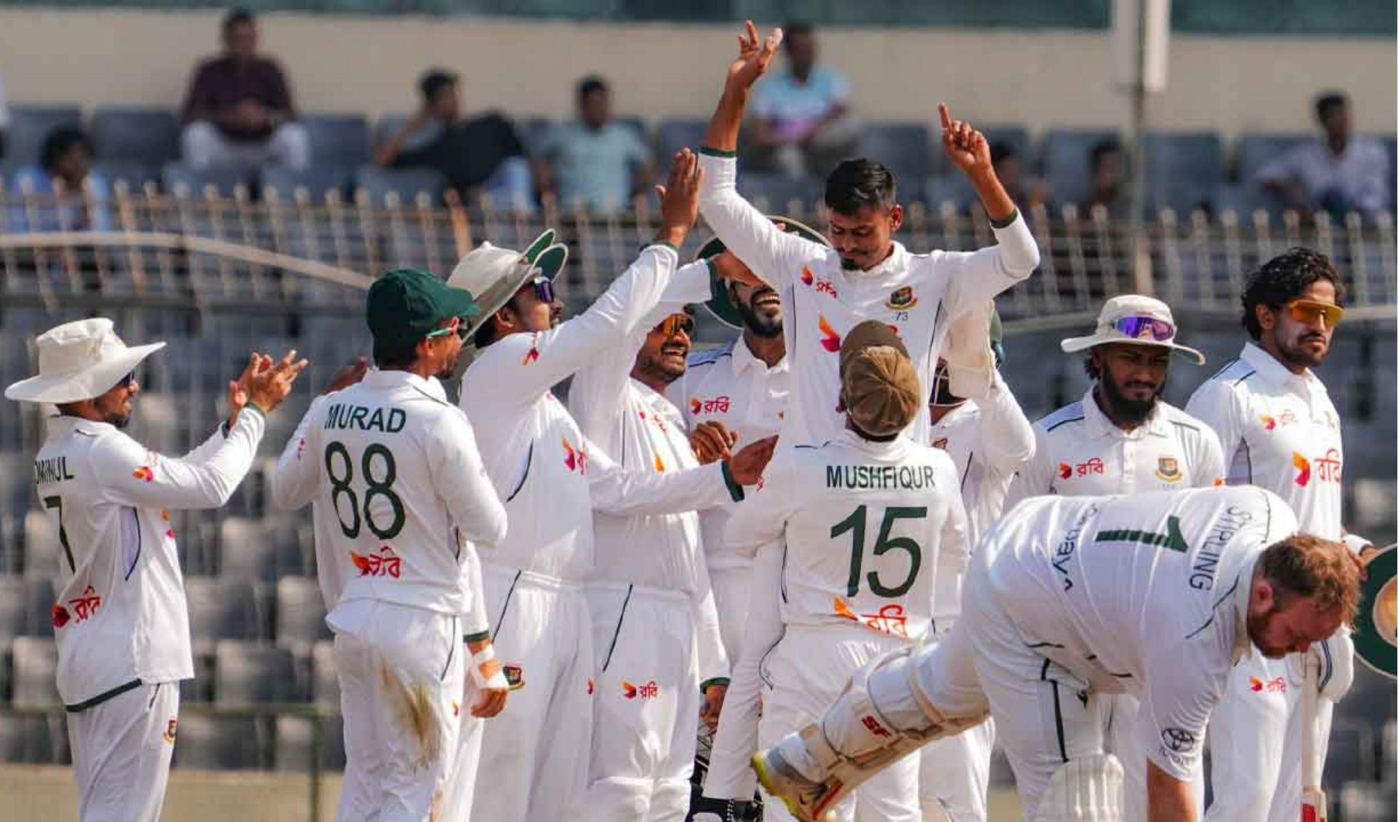 সাকিবকে টপকে নতুন ‘টেস্ট রাজা’ তাইজুল!